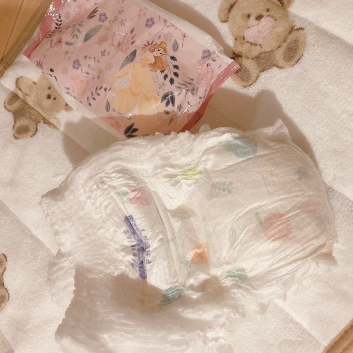 nayuomu's tweet photo. 中見たいって声あったから…

特別に見せちゃうね(〃▽〃)　
#abdl #尿布 #おむつ #diaper #尿布女孩 #おむつ女子 #기저귀 https://t.co/JZIPjkphUO