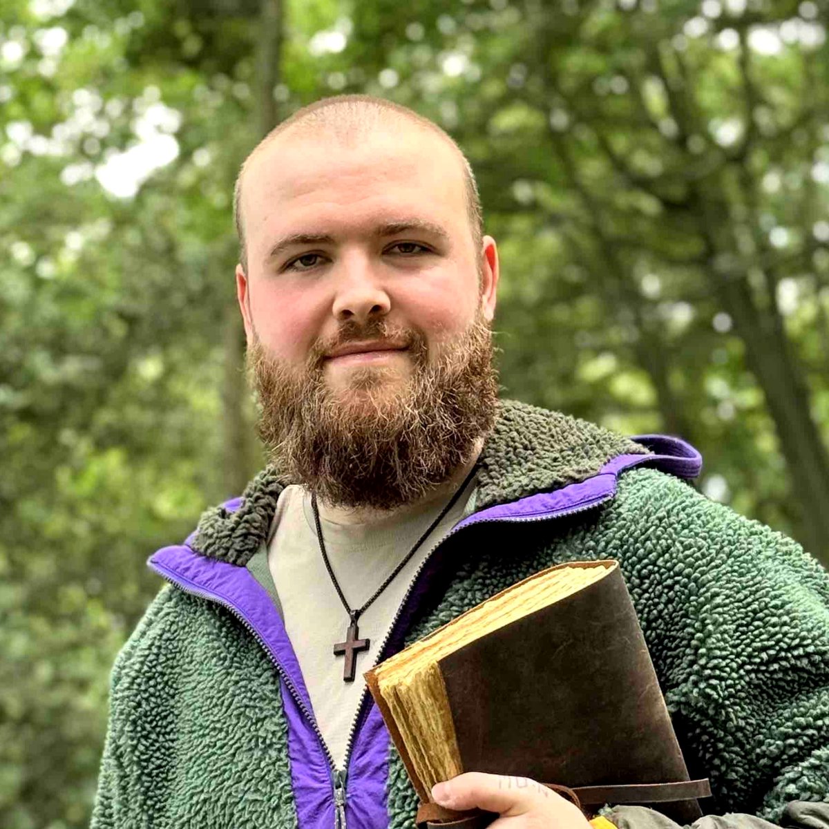 trad_west_'s tweet photo. Muslim influencer Kieos converted to Christianity after reportedly seeing Jesus three times in his dreams ✝️

In the end, Christ wins. https://t.co/Y2186CsUY7
