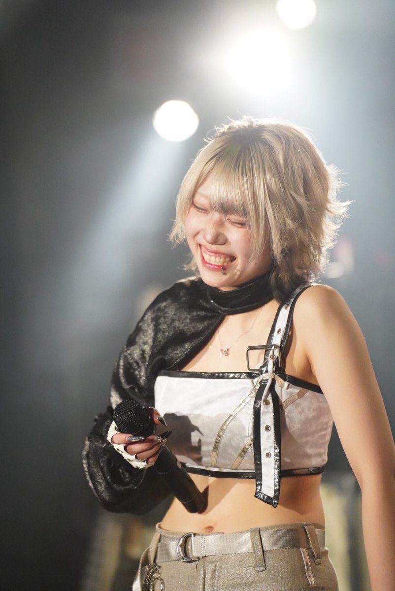 masakiidol0115's tweet photo. 2026年10月3日
ARTERIA3周年ワンマンライブ

AFTER THE LAST PAGE
〜4つの想いを紡いで〜

凛瞳れむ
①

#アルテリア 
#れむジスト https://t.co/FCABANUtqo