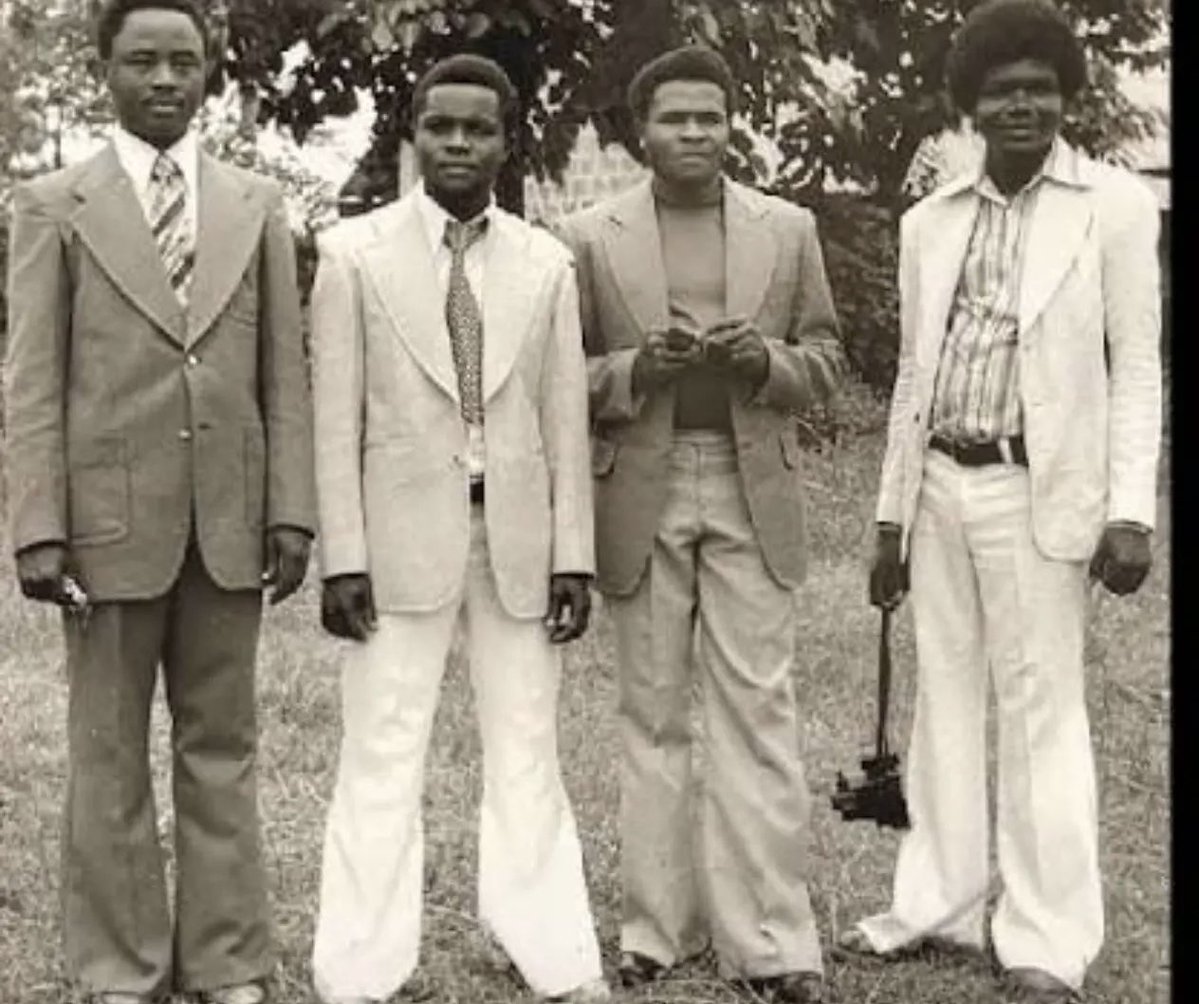 Tariwi4f's tweet photo. Nigerian Ancestors           Kenya Ancestors https://t.co/kGaKD7Z18q