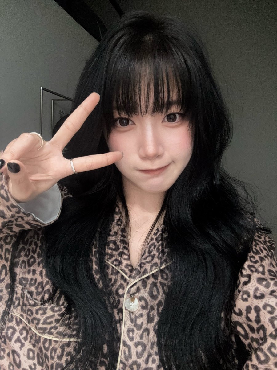 kkaxnd's tweet photo. 가을 되니깐 이게 내 최애 잠옷이올시다 https://t.co/EBAEp9mQZj