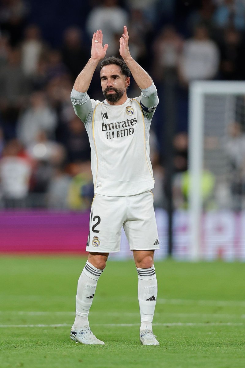 _BeFootball's tweet photo. 🚨 On ne l'avait pas vu venir mais DANI CARVAJAL 🇪🇸 EST TOUT PROCHE DE S'ENGAGER AVEC GETAFE !! 😳

Il a été appelé et convaincu personnellement par l'entraîneur José Bordalás.

Séduit par l’idée de rester à Madrid, il attend que le club règle ses problèmes de plafond salarial avec la Liga pour conclure.

(@diarioas)