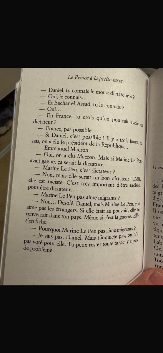 thierryperez_'s tweet photo. 🚨 Voilà ce que l’on donne à lire à nos enfants dans un collège isérois : 

Marine Le Pen assimilée à une dictatrice et une raciste ! 

De la propagande anti-RN à l’approche de la présidentielle et des législatives😡 

L’école doit instruire nos enfants, pas les endoctriner ! 📚 https://t.co/LAqAJxH9HQ
