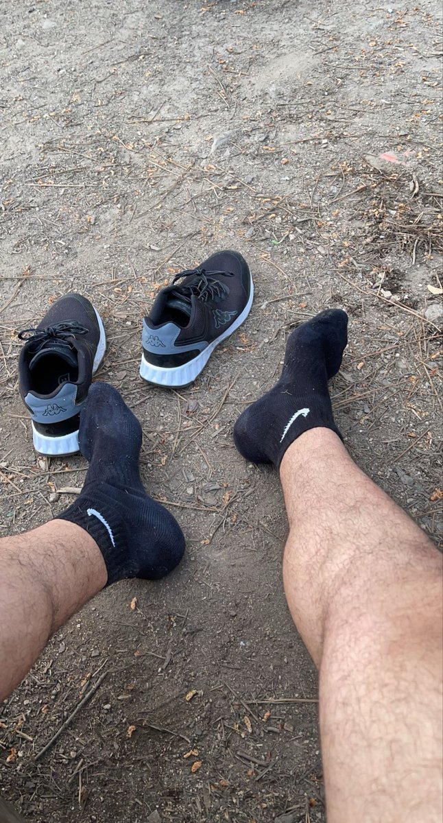 feetsocks35's tweet photo. Petite balade 🧦🦶

#gayfeet #feet #sock #footfetısh #feetfetısh #kiffeur #fétichiste #gay #master #soumi #soumis #gayfoot #pied #pieds https://t.co/iATWQ38Shd