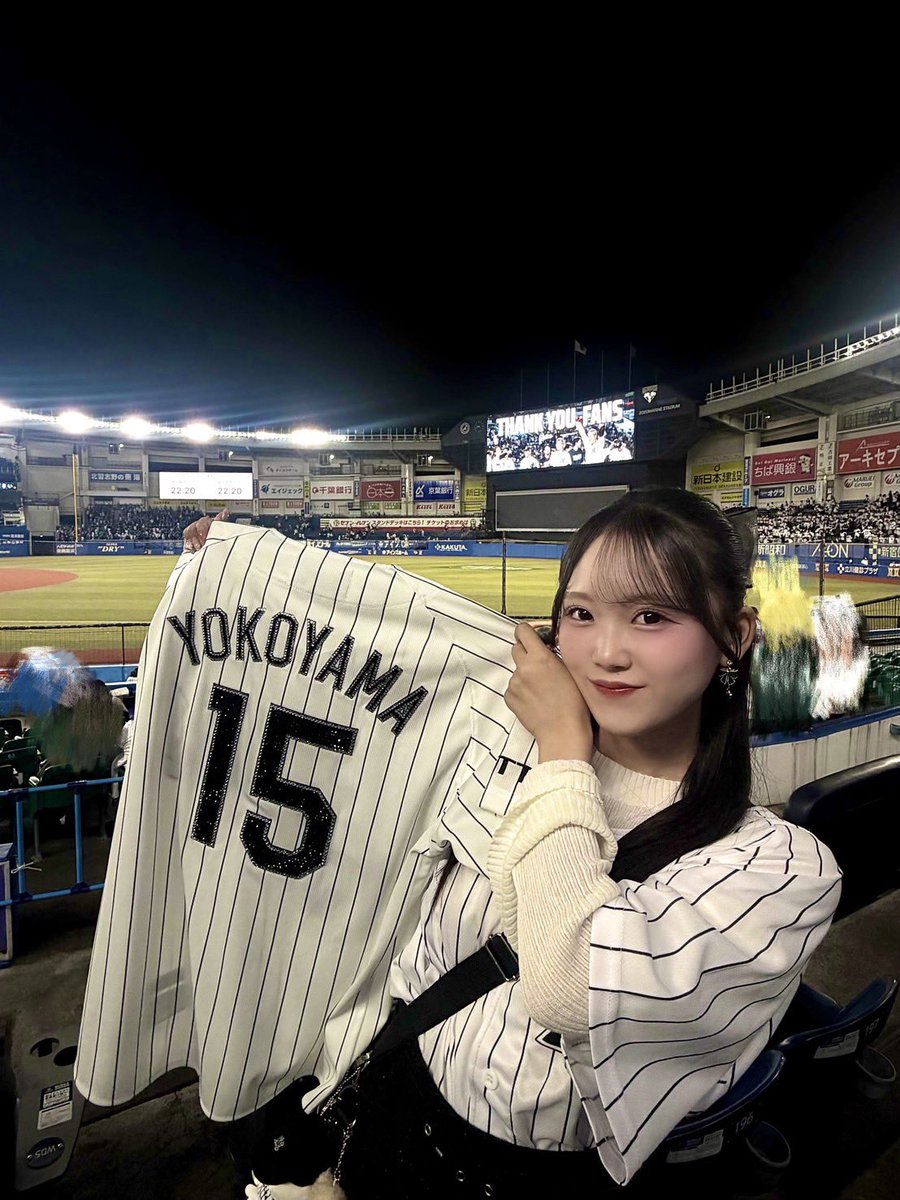 Rosy_Chronicle's tweet photo. #橋田歩果 です🤍

ロッテvs西武
ZOZOマリンスタジアム最終戦!

今年の順位は5位だったけど
たくさん応援することができてすごく幸せでした♡

来年こそはAクラス入り、優勝できますように⚾️

#西川史礁 選手の最多安打の瞬間をみれてよかったです✨

#chibalotte #ロージークロニクル #ハロプロ https://t.co/5zvz4GIBA4