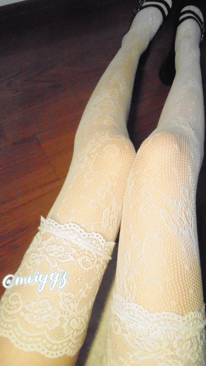 moiyyz's tweet photo. 大腿袜 https://t.co/MqikIg70bw