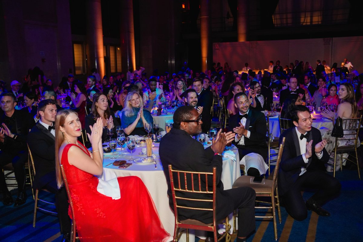 GetSTORD's tweet photo. The people running some of the best independent brands in commerce filled a room at Cipriani Wall Street last month.

Stord was proud to be a supporting partner at the inaugural Golden Cart Awards, presented by Klaviyo and curated by CartStars, recognizing leaders and teams across e-commerce and retail.

The room was almost entirely brand-side: Black tie, seated dinner, and hosted tables built around curated introductions.

These are the operators and founders we build for. Sharing a table with the folks who actually own growth and customer experience at their brands made for a better conversation than any booth could.

🥂Congratulations to every honoree, and thank you to Klaviyo and CartStars for a first edition that set the bar for those to come.