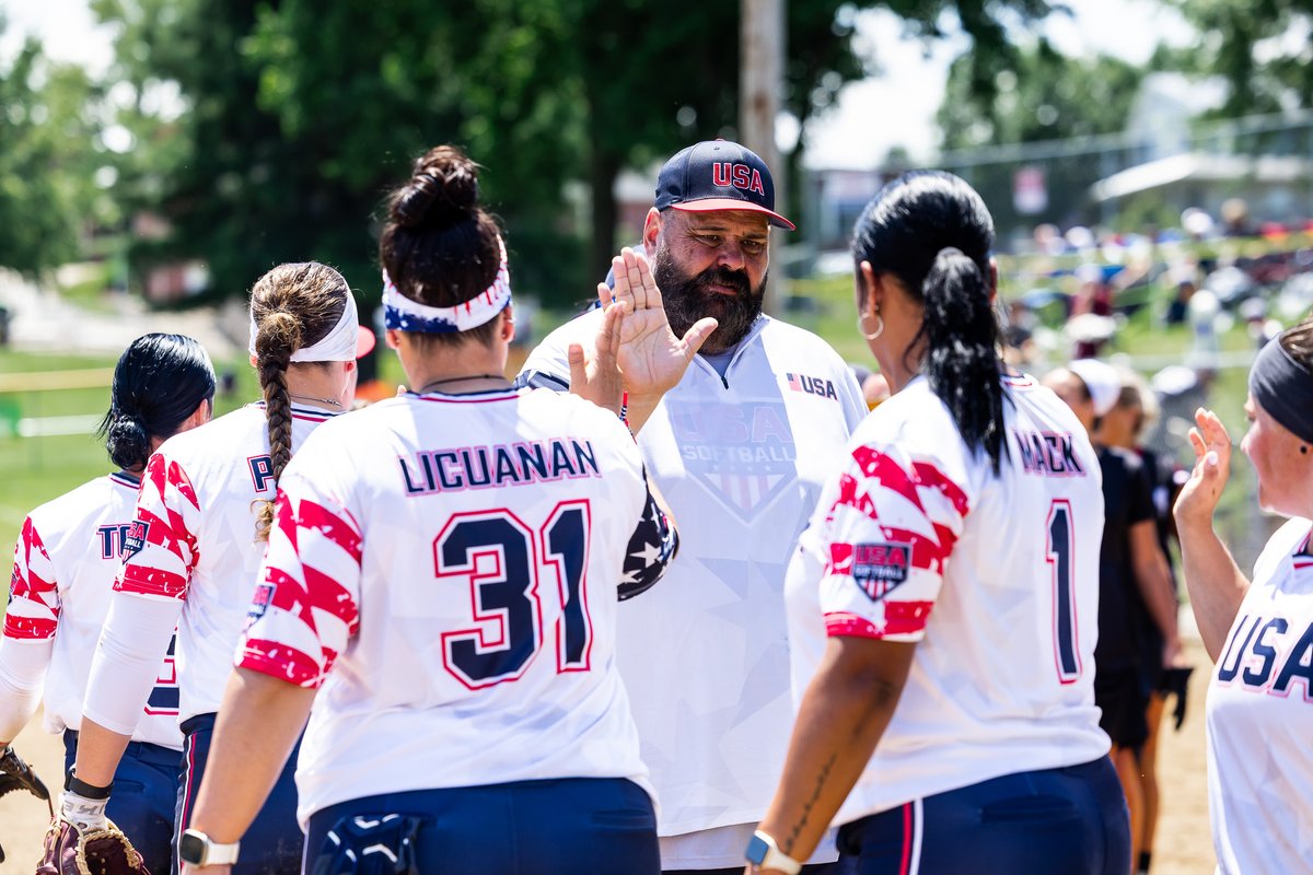 USASoftball's tweet photo. Behind every great team is a great coach ๐คฉ
Happy #NationalCoachesDay!
#USASoftball | #PlayUSAS https://t.co/mavwNpJ7ag