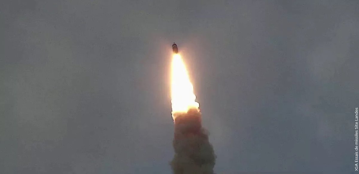 VincentLamigeon's tweet photo. Quelques photos du tir M51 de ce matin. La com s’est relâchée sur le sujet, on ne voyait guère de photo de cette qualité auparavant https://t.co/FkVFbec8n6