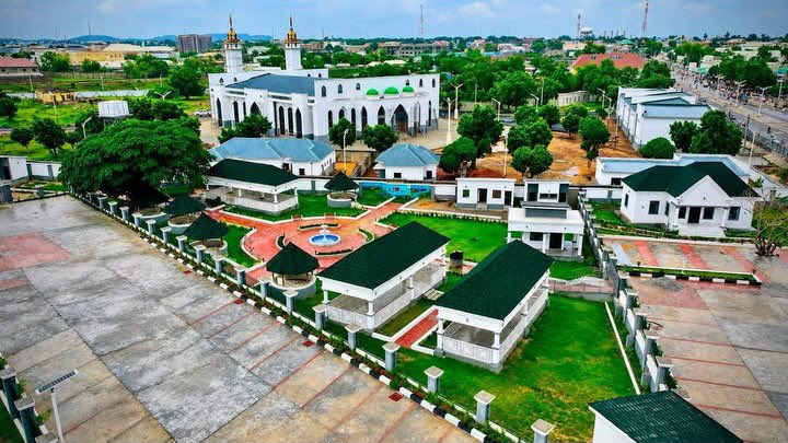 Michael_ebuka22's tweet photo. The beauty of Zamfara goes beyond what people see on the news. ❤️

Beautiful landscapes, rich culture, hardworking people and a history worth telling. Let’s show the world another side of Zamfara. 🌍🔥

Follow @zamfaraishome for more updates
#ZamfaraIsHome https://t.co/aJ3UD2OXHx