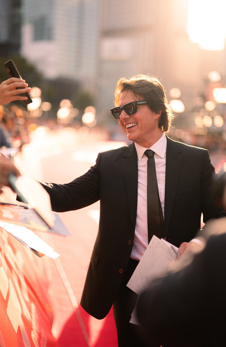 Photokin_sw's tweet photo. 世界的トップスターには光も味方する

#digger #TomCruise https://t.co/AXimQ6cwOW