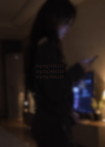 gchg3466150's tweet photo. 불끄고 유튜브 보고있었는데 방금 지나가길래 오랜만에 올려봤어요 #근친 #동생 https://t.co/xRZRb5wvOk