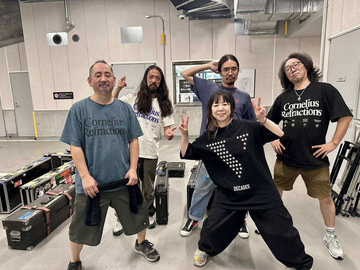 migumusic's tweet photo. [Cornelius] スタッフ⚡️

いつも支えてくれてるPAチームとテックチーム。

感謝感謝🙏🥺✨😇 https://t.co/m2Wy2VHZ84