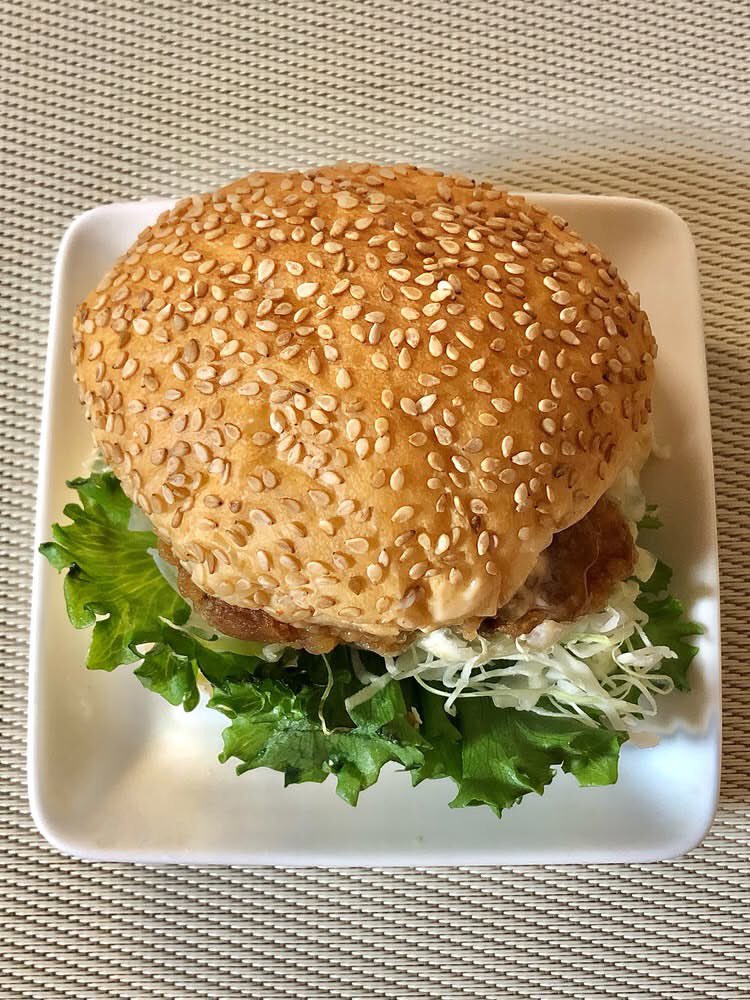 2XCshPIvPo26424's tweet photo. 前回紹介した南蛮タルタルバーガーですが、

今回は甲州と合わせてみました。

美味しかったです。 https://t.co/ZJwKicPaWT