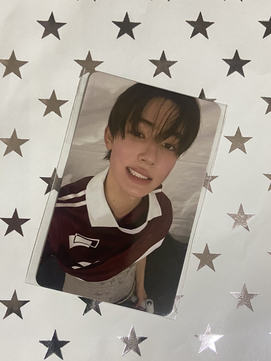 ckeonh0's tweet photo. ᯓ★ happy mail .ᐟ
 
sean mukor haver trewch?! aaaaa tysm @keomsamnida for selling this to mee and for the freebies !! my first pc of seonghyeon and super sparks din 🥹💝

kaso naligaw ata yung riize? i think sign na to stan them talaga? 😍☝🏼

#keomawo https://t.co/jFtqJrlGfq