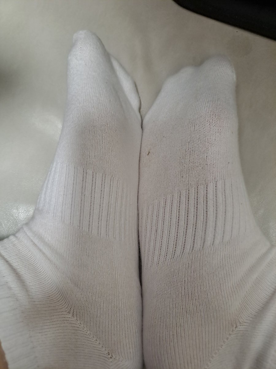 06_17458's tweet photo. 想��錢去旅行🧦🩲😶 https://t.co/FgK3NgCrg9