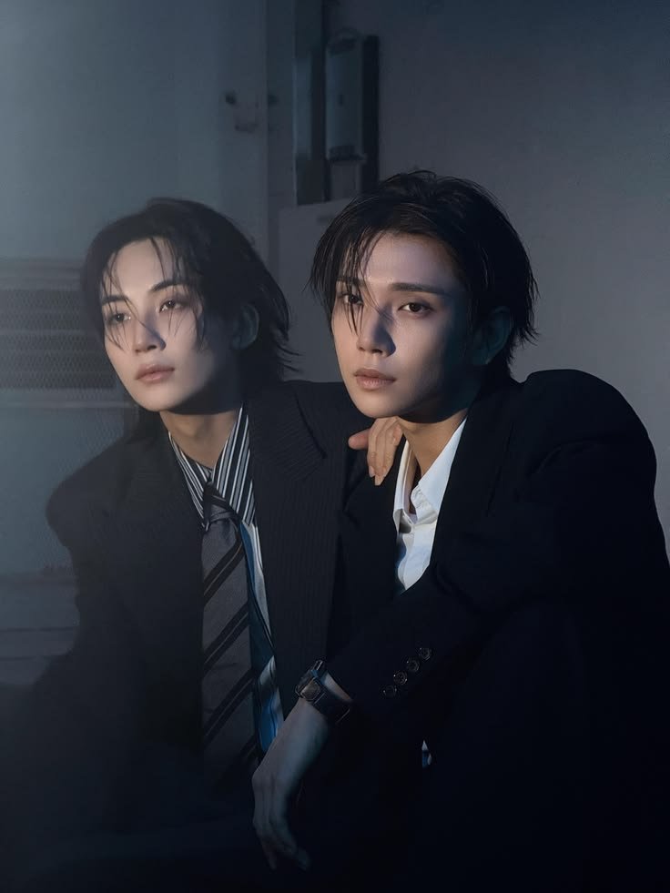 chaaanra's tweet photo. h-12

yoonhong short au
partner for two days #FakeDating

#0522REALMS_15Days_Challenge #윤홍 @0522REALMS https://t.co/brctPVF15c