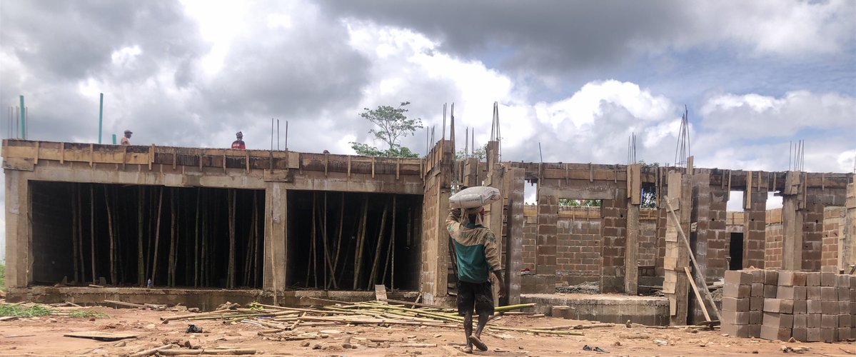 KZeal93's tweet photo. A day in a life of a Builder🏠 https://t.co/r0KIienIoo