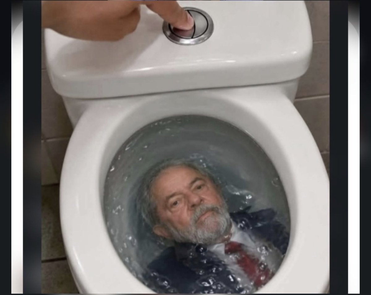 AluizioPereir17's tweet photo. @danielamercury Seguiremos apertando o 22 com força, pra esse excremento 💩 descer esgoto abaixo! https://t.co/VYaXbqjjYM