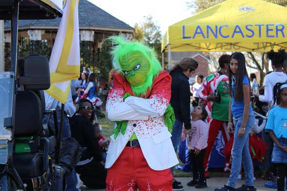 Lancaster_TX's tweet photo. Christmas in Lancaster is right around the corner! 
And YOU get to help decide how we celebrate!  

We may be a small city, but our events are LARGE! 

 Cast your vote today using the link below! 
https://t.co/QpAFPpjcit https://t.co/pTuCxyu8XH