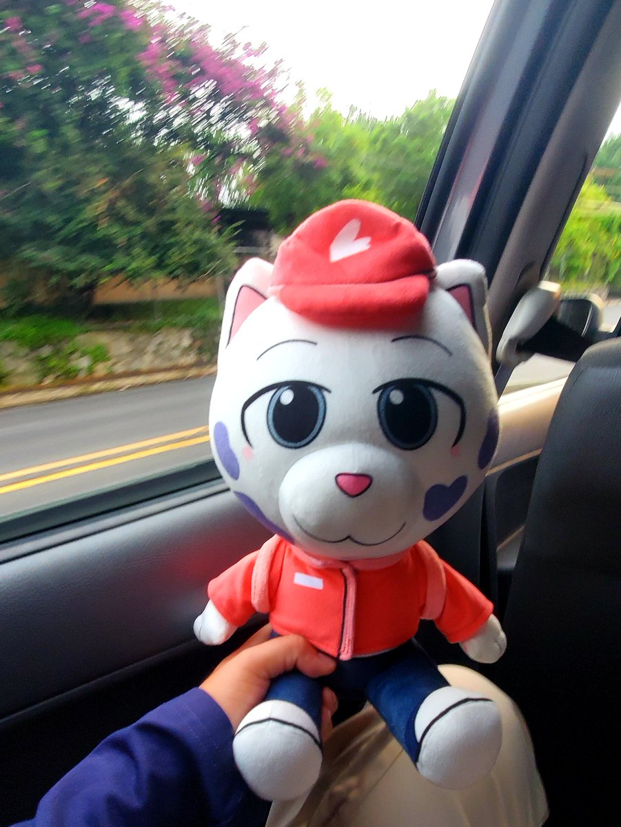 Zackery_post's tweet photo. 📦❤ | Señor Leopardo Peluche! Desde que lo tengo lo llevo a todos lados conmigo, no sabía lo genial que era tener un peluche de tu personaje favorito y poder llevarlo a todas partes contigo #SheriffLabrador #SLfandom #nuikatsu https://t.co/keHsWYrse8