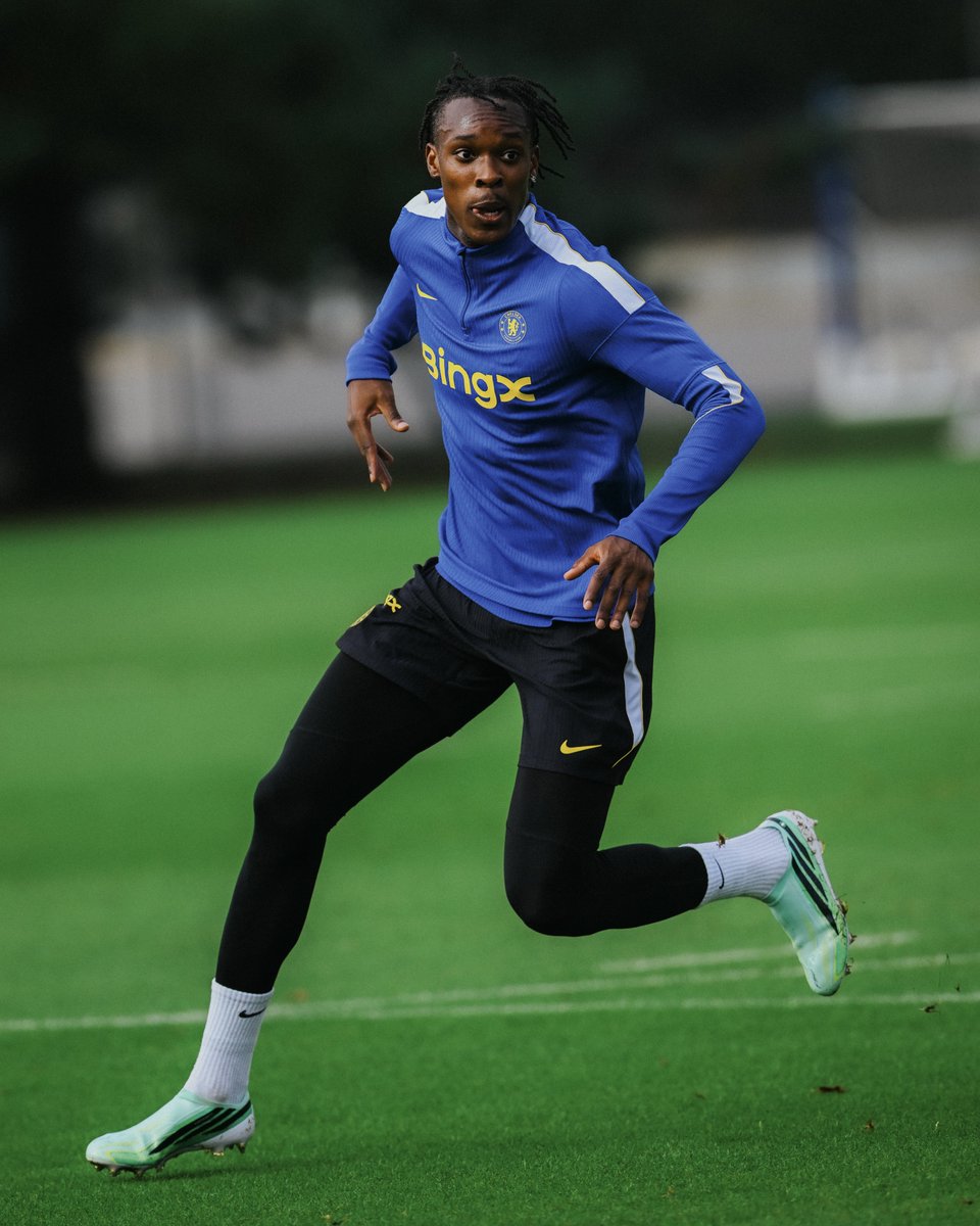ChelseaFC's tweet photo. Tuesday training. 🫡 https://t.co/EtXXe1anKx