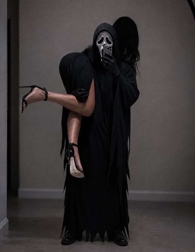 RavenBrood81's tweet photo. Ghostface of the day https://t.co/ew4ltUZgJX