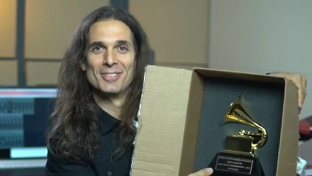 a7xhorizon's tweet photo. kiko loureiro grammy winner https://t.co/764tAijhmo