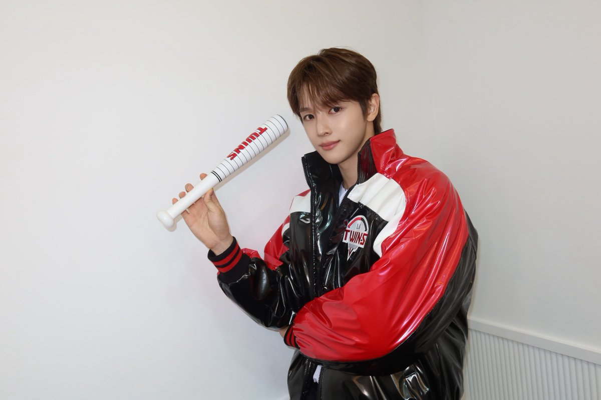 jsc_archive's tweet photo. 261006 라이즈 인스타 #성찬 https://t.co/CIx6D4xwSq