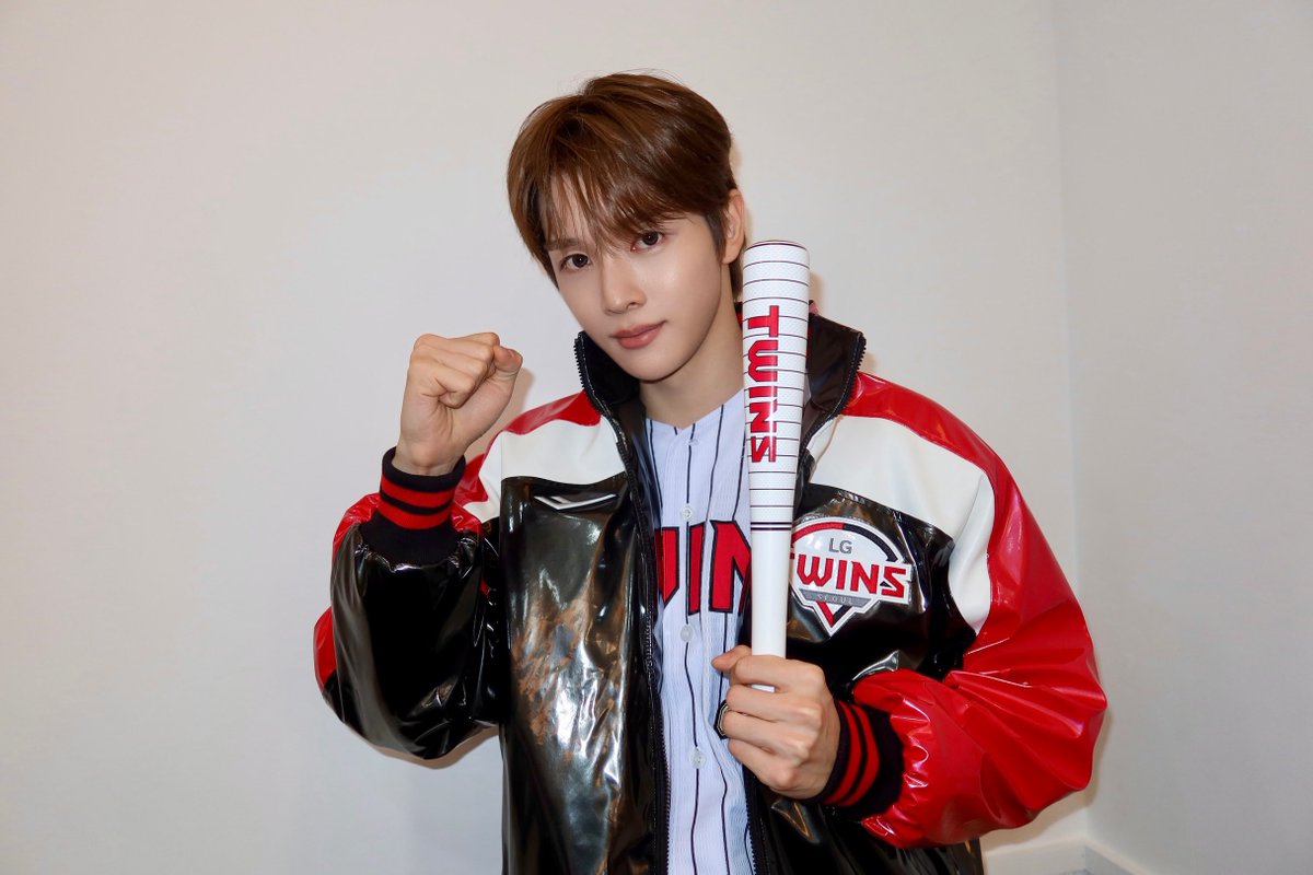 jsc_archive's tweet photo. 261006 라이즈 인스타 #성찬 https://t.co/CIx6D4xwSq