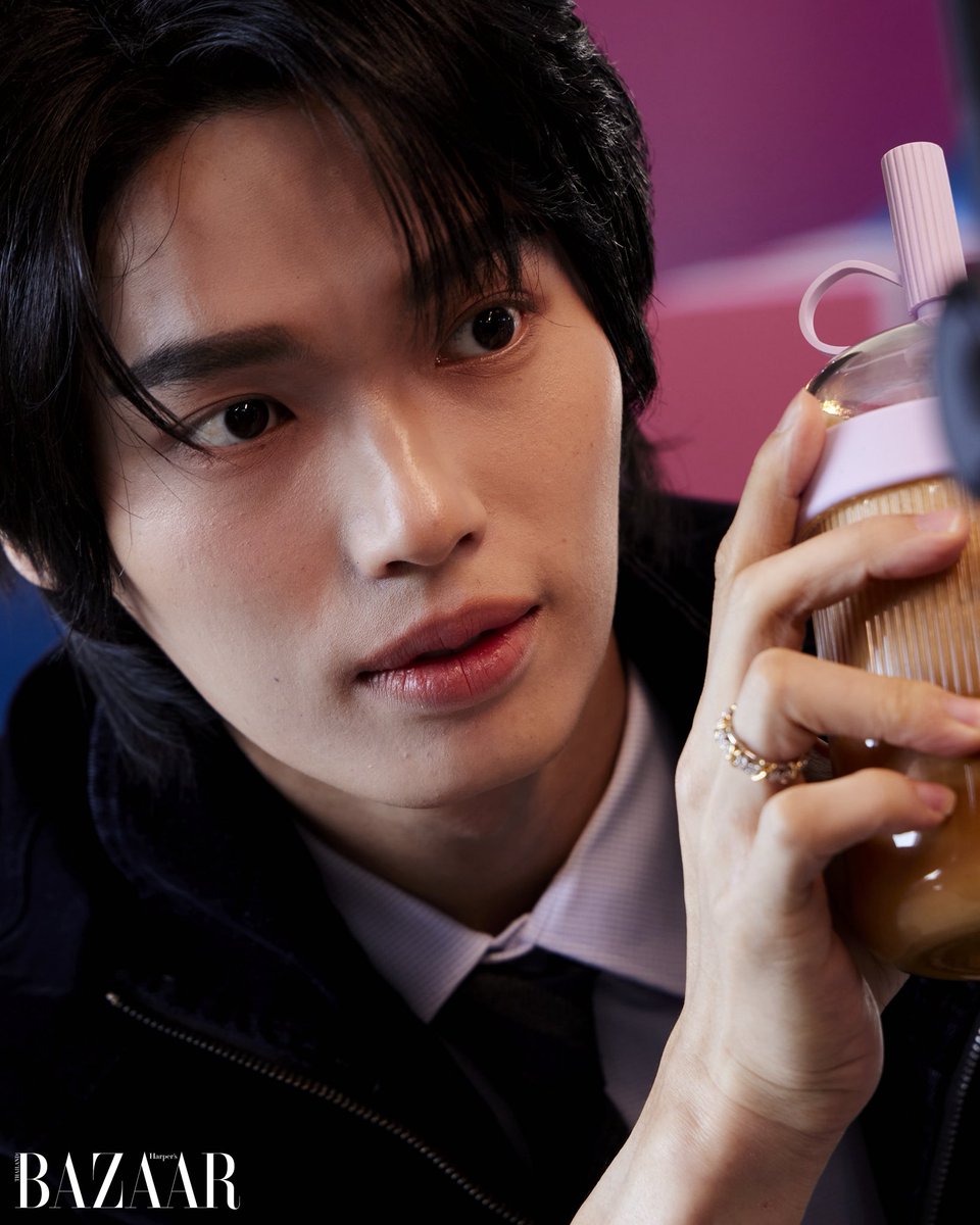 bazaarthailand's tweet photo. https://t.co/oIOATPrOmt