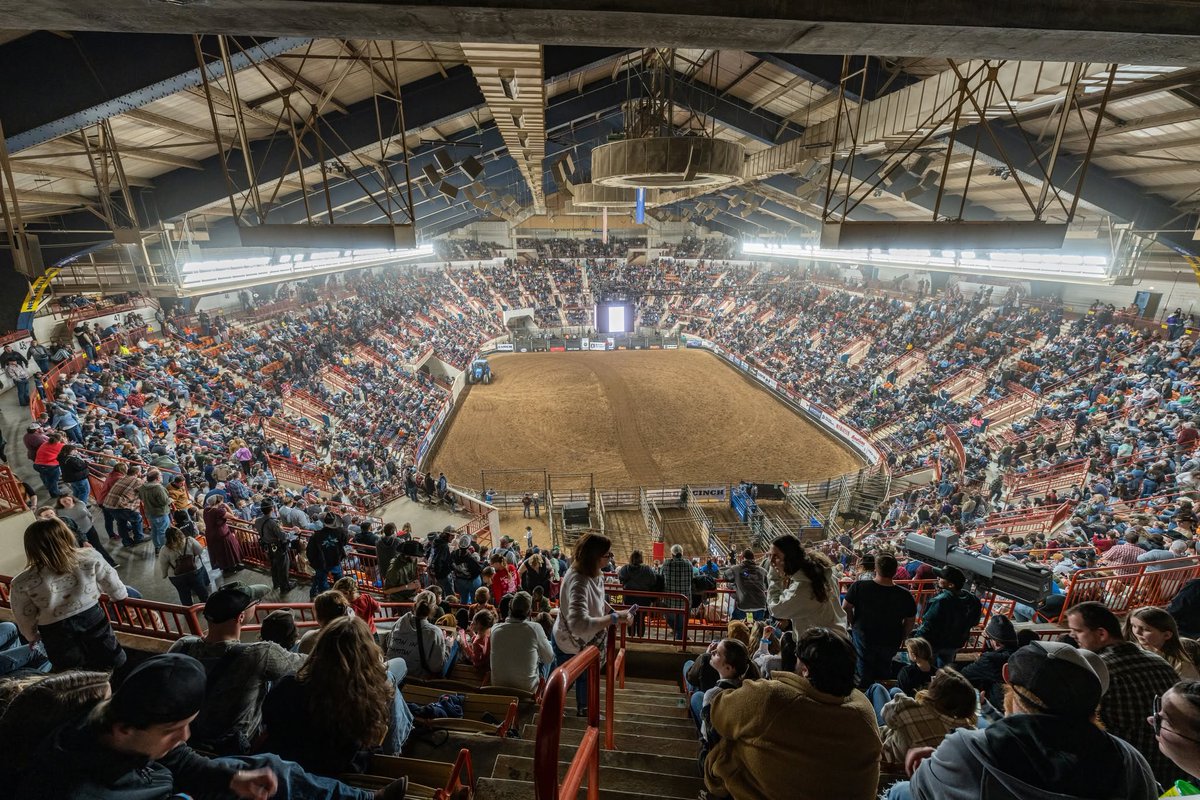 FarmShowComplex tweet picture