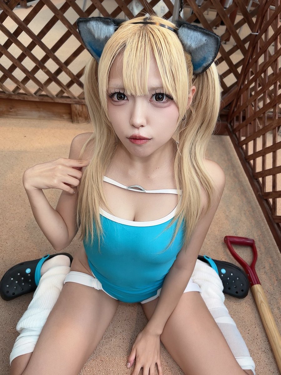 PANMEI_CYCL's tweet photo. 成人女性 スク水 ネコ耳 https://t.co/oivXPpfk9y