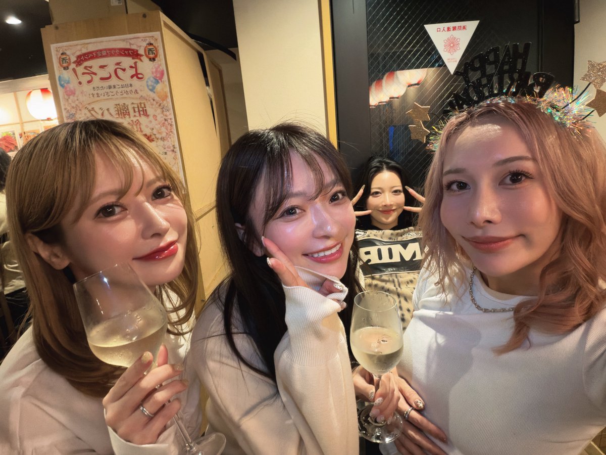 yuipis18's tweet photo. 画角あってるかな？ https://t.co/raM6zvQXPP