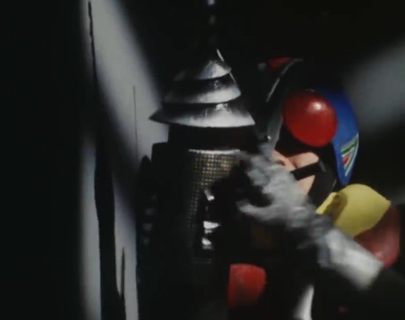 KuniaxisBeyond's tweet photo. @Johnny97238954 @QMOGM2288impfr Kamen Rider V3! Looks like it’s episode 48. https://t.co/TRYnSmA2Yt
