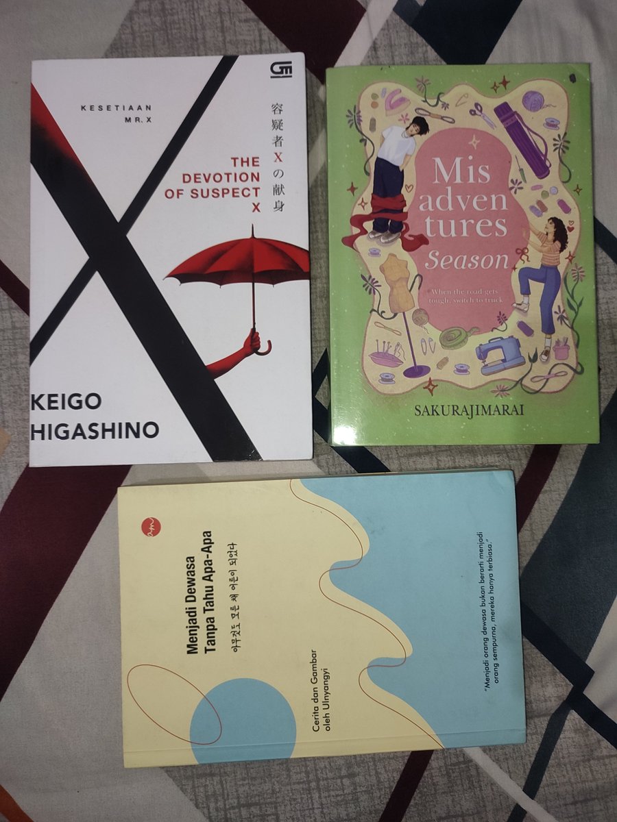 urisasaa's tweet photo. @seuteieksnim @bibliobase Aku ada inii kak, kali aja ada yg cocok buat trade sm pulang https://t.co/kKLEo7WkO8