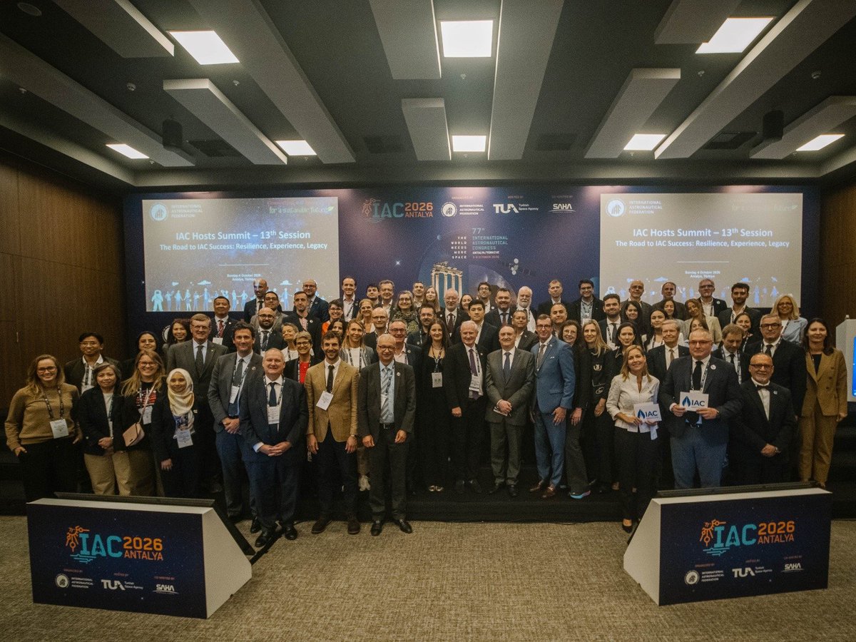 tic's tweet photo. 🚀 Barcelona defensa la seva candidatura per acollir l’#IAC2029, el congrés espacial més important del món

Una delegació dels governs de Catalunya i Espanya presenta a Turquia els actius de la ciutat amb el suport de 177 institucions internacionals del sector.

ℹ️ Llegeix més: https://t.co/FoCBP0UZeb