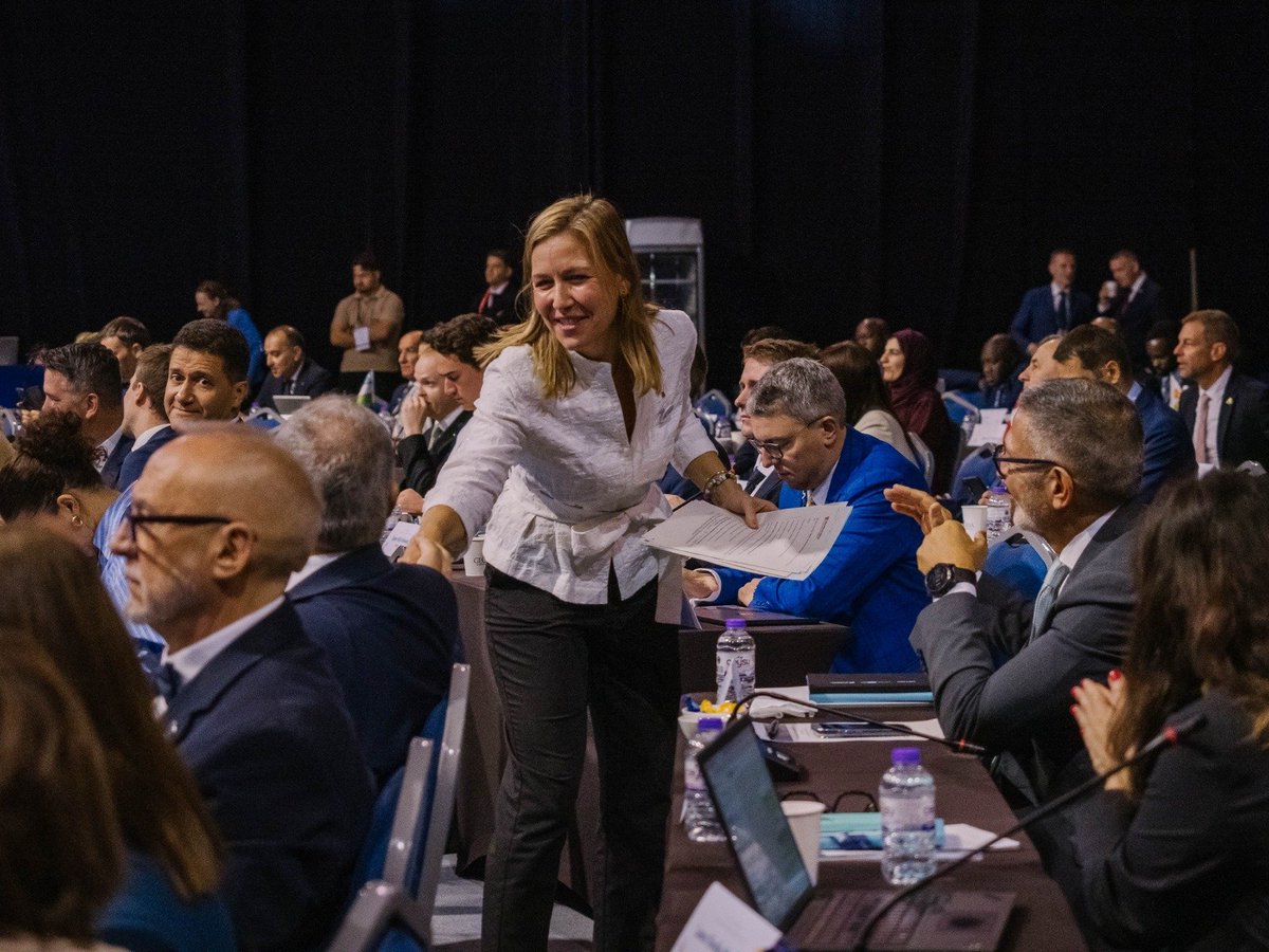 tic's tweet photo. 🚀 Barcelona defensa la seva candidatura per acollir l’#IAC2029, el congrés espacial més important del món

Una delegació dels governs de Catalunya i Espanya presenta a Turquia els actius de la ciutat amb el suport de 177 institucions internacionals del sector.

ℹ️ Llegeix més: https://t.co/FoCBP0UZeb