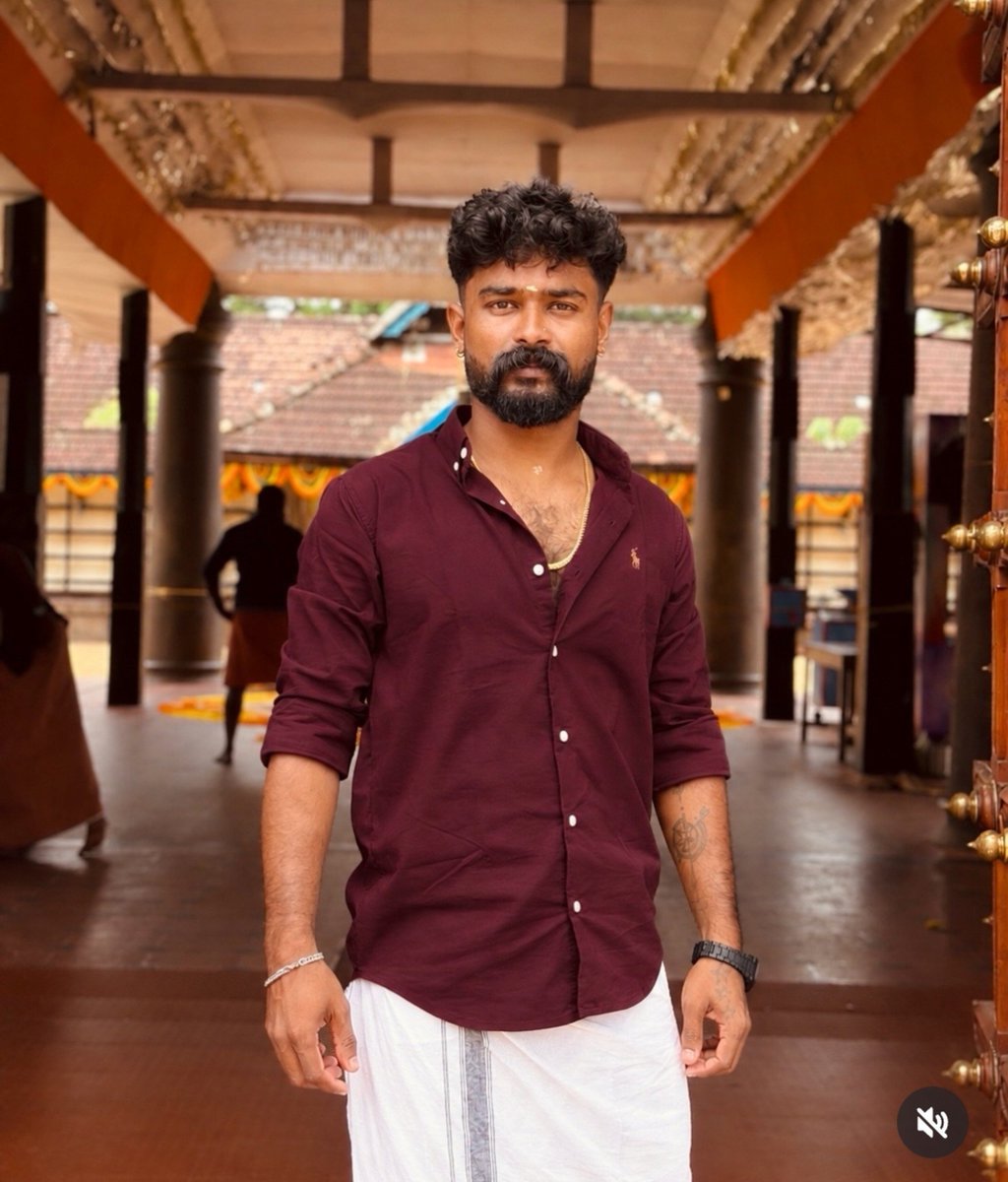 virraat_'s tweet photo. Mallu ❤️🔥 

https://t.co/ds9SfMUJ4w https://t.co/zEuLGt7gd2