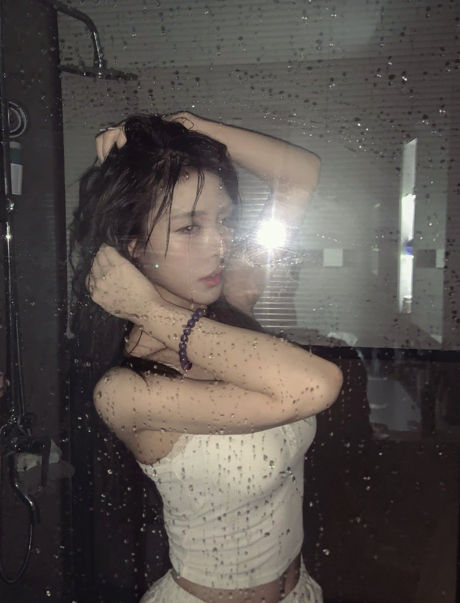 wendy72xp1's tweet photo. 刚刚洗澡🛀🏻出来。有点累

刚拍的形体课福照，有人要来评锐吗？

是粉哒！！ 看完不许乱说噢！！ https://t.co/H9fSutNsnQ