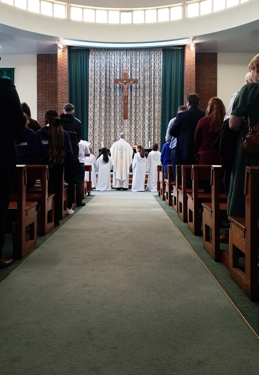 STOC_CAT's tweet photo. Brilliant to see so many of our schools represented at the joyous start of year Mass this afternoon at St Patrick's RC Church, Rochdale.

Thanks to Father Robert for the service, ably supported by many wonderful readers from the host schools @stpatsrochdale + @RcIngham. ✝💙🛐 https://t.co/nwFhaNaEI1