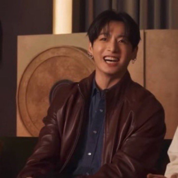 koogifs's tweet photo. he’s so happy to be with his hyungs 🥺 https://t.co/xBEwrZQ0Gq