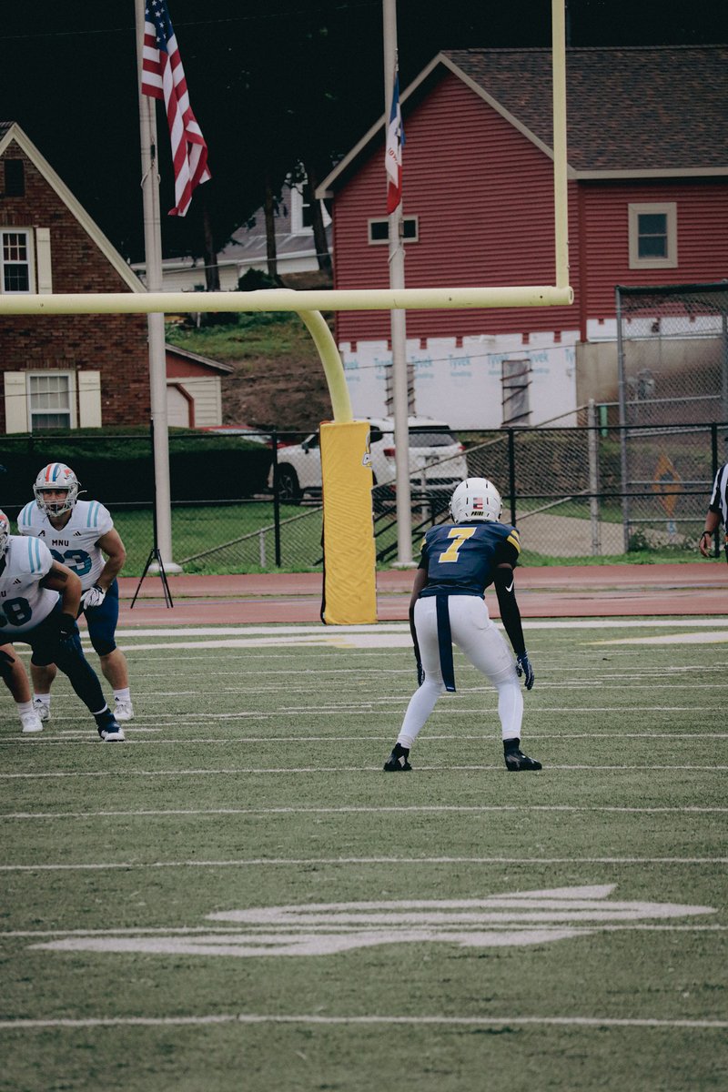2trillvaris's tweet photo. #clarkepride🦁 https://t.co/J4QYcAAolr