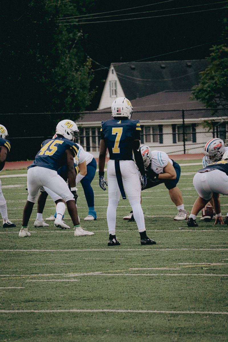 2trillvaris's tweet photo. #clarkepride🦁 https://t.co/J4QYcAAolr