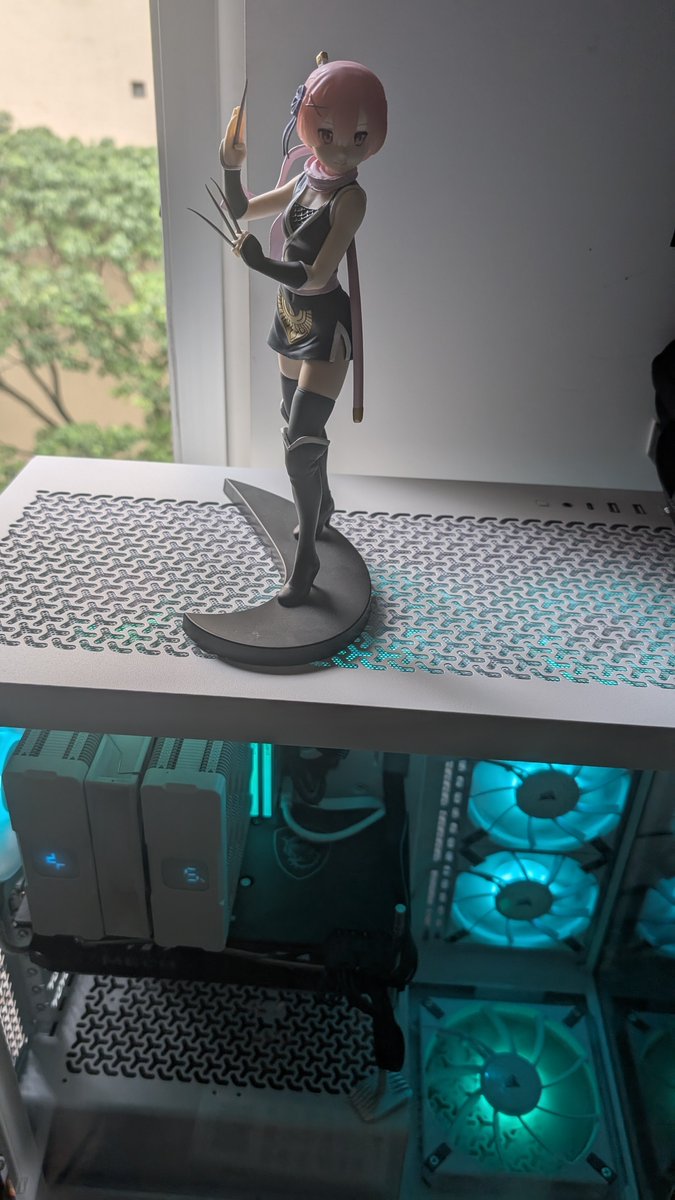C80P_'s tweet photo. The only way to add more Ram to my computer in this economy https://t.co/AotHg08nhn