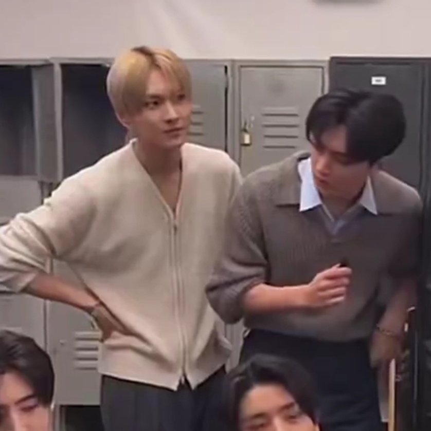 cutiepiewonn's tweet photo. jungwon in his strict wifey mode https://t.co/QWfNpR8j0d