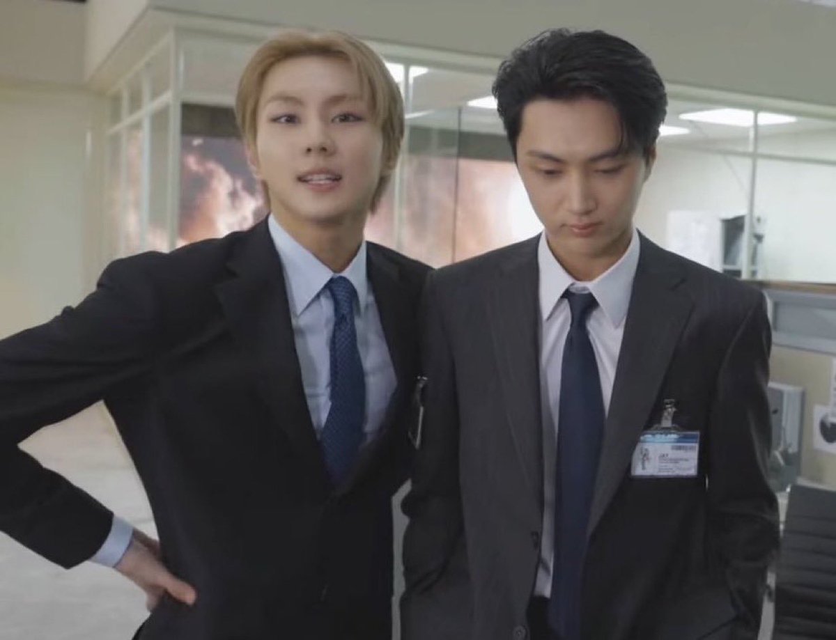 cutiepiewonn's tweet photo. jungwon in his strict wifey mode https://t.co/QWfNpR8j0d