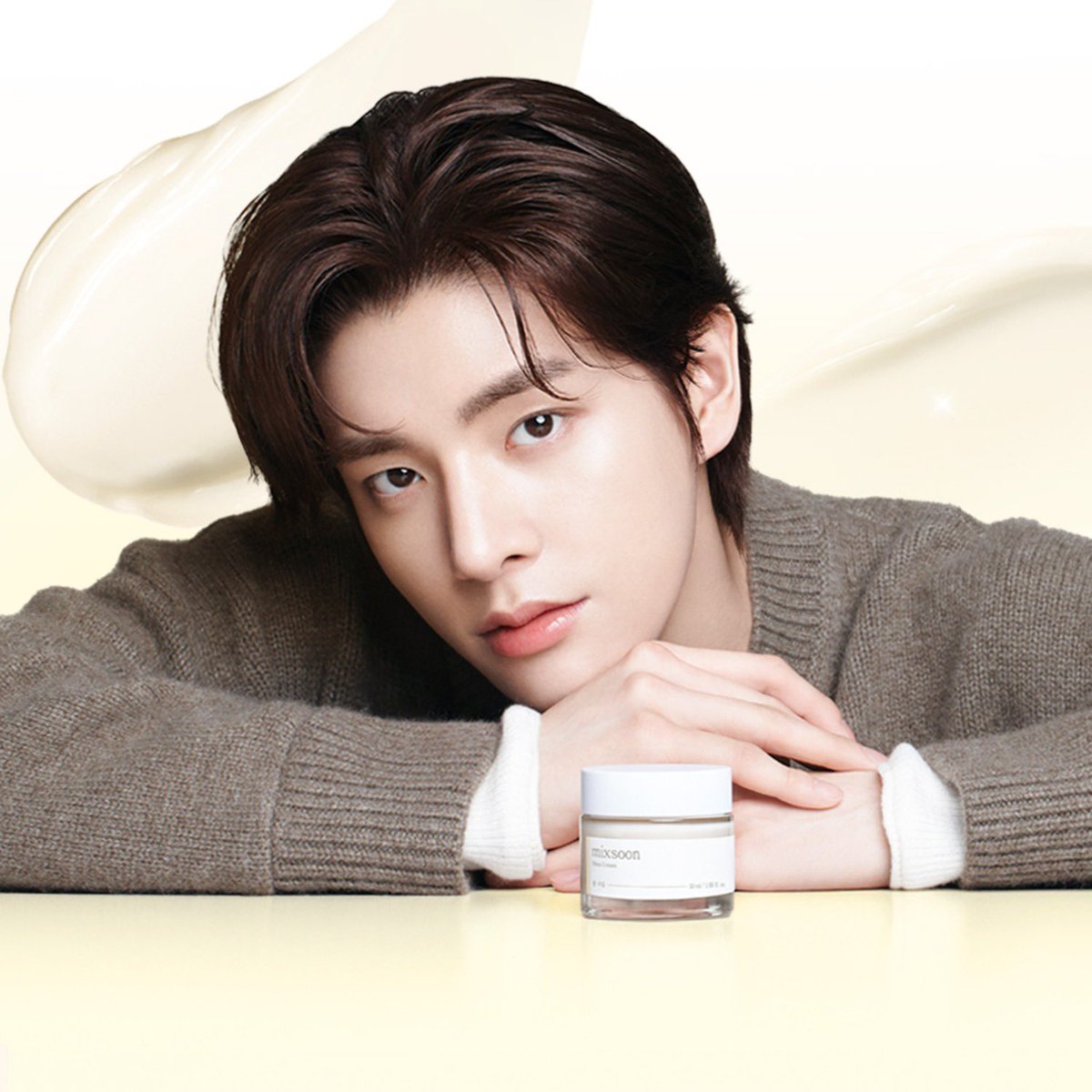 futriscamila's tweet photo. #enask to #ensell 

Ada yang masih cari Mixsoon 
• Bean Essence = Rp 150.000 
• Bean Cream = Rp 150.000 

Yang minat bisa chat aku yaa 🫶🏻🥰 https://t.co/rVx3IBdao6
