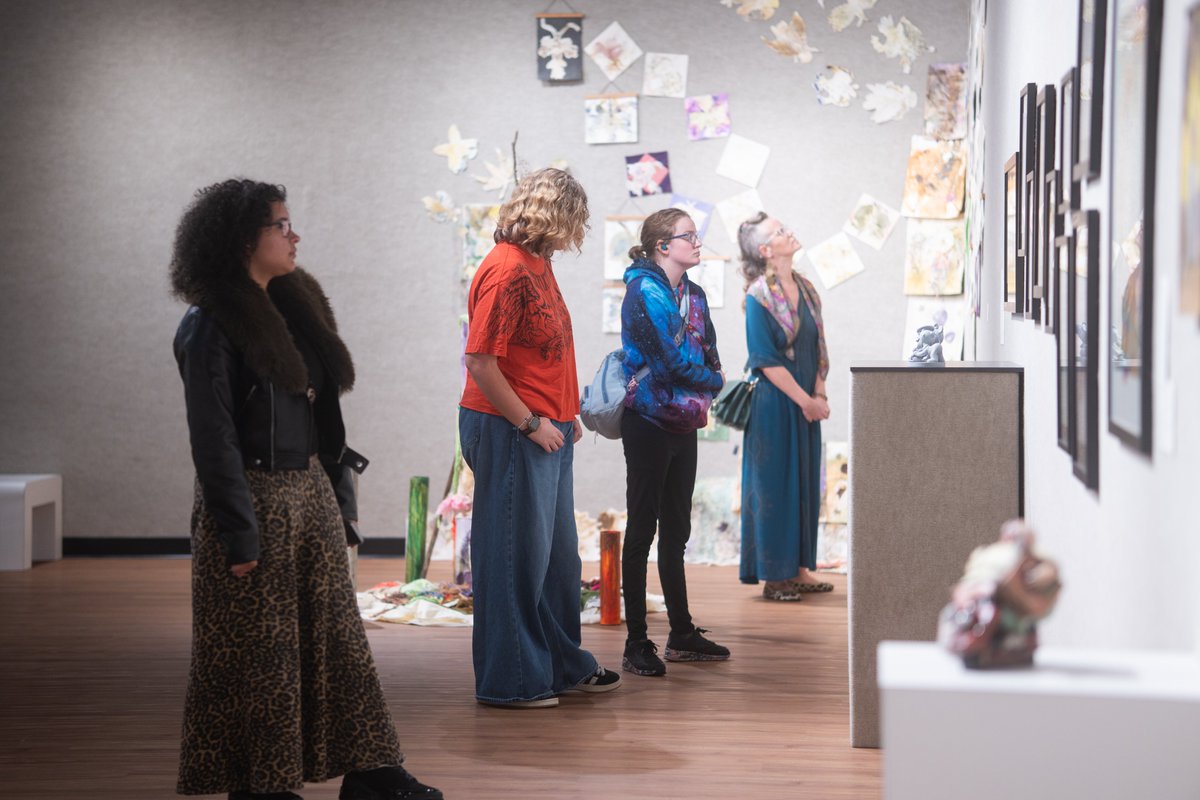 ButlerCC's tweet photo. So much support for our art students, past and present. 💜🎨⁠
⁠
We loved seeing so many people come out for the Alumni Art Reception and hearing from the 12 alumni artists who were able to join us. They shared a little about their time at Butler, their experiences after graduation and where their creative work has taken them since.⁠
⁠
The exhibit features work from 19 Butler alumni artists as part of our Centennial celebration, and you can still see it through Oct. 26!⁠
⁠
📍 E.B. White Gallery, 700 Building, El Dorado Campus⁠
🕙 Monday–Friday, 10 am–4 pm⁠
🎨 Exhibit runs through Oct. 26

Check out the full photo gallery from the reception here: https://t.co/ZAi8RyXrZ3