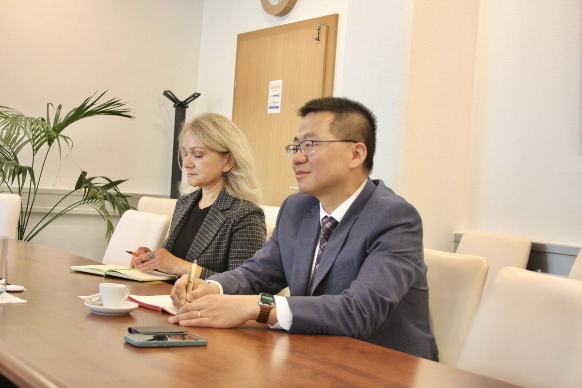 LSorecaEU's tweet photo. Good to meet with newly appointed World Bank Country Manager for BiH and Montenegro Liang Wang @liangw1015.

We spoke about recent political and economic developments in 🇧🇦BiH, its 🇪🇺EU integration process as well as our joint projects and initiatives, including de-mining the Sava River. 

Together, we are working to support BiH with socio-economic reforms and development. Looking forward to our continued good cooperation and coordination.

@WorldBankGroup @WorldBankECA